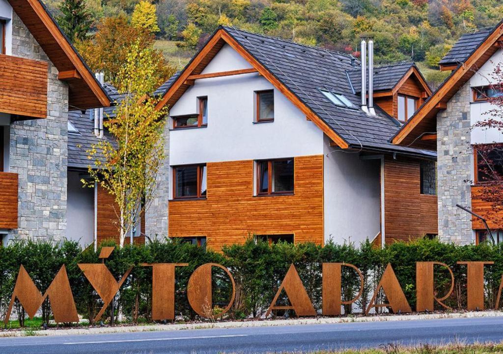 Myto Apartments Bergmax, Ski Jasna Chopok 10Min Transit - Resort Myto Apartments, Parking Free Мито-под-Дюмб'єром Екстер'єр фото